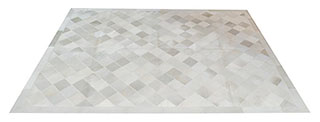 Tapete de couro branco diagonal